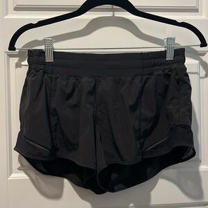Lululemon hotty hot low rise 2.5